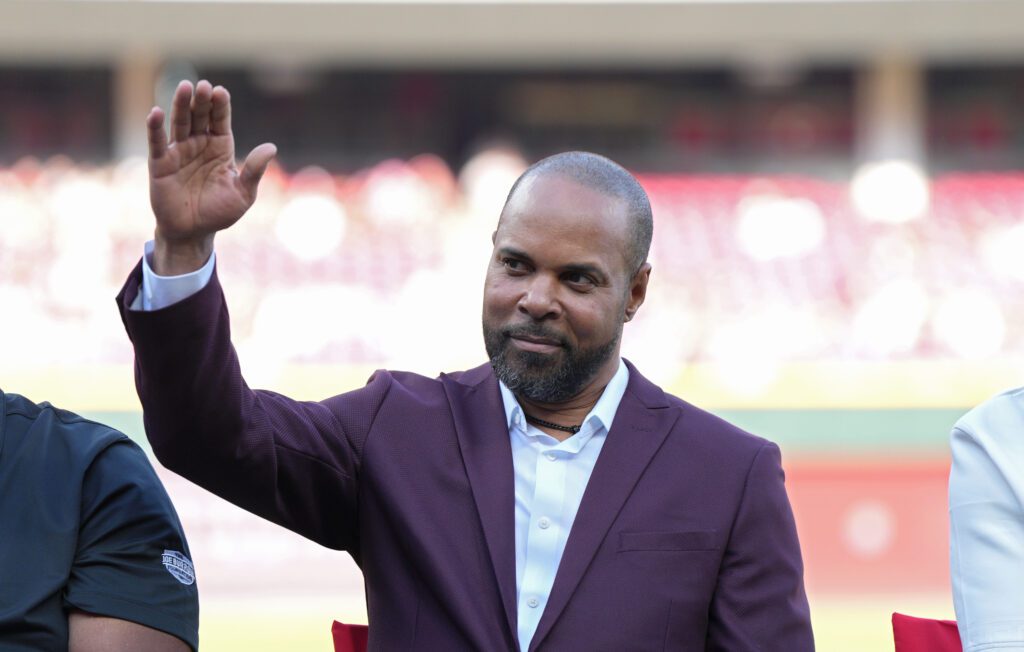 巴里·拉金 (Barry Larkin) 為奧蘭多夢想家提供強有力的支持