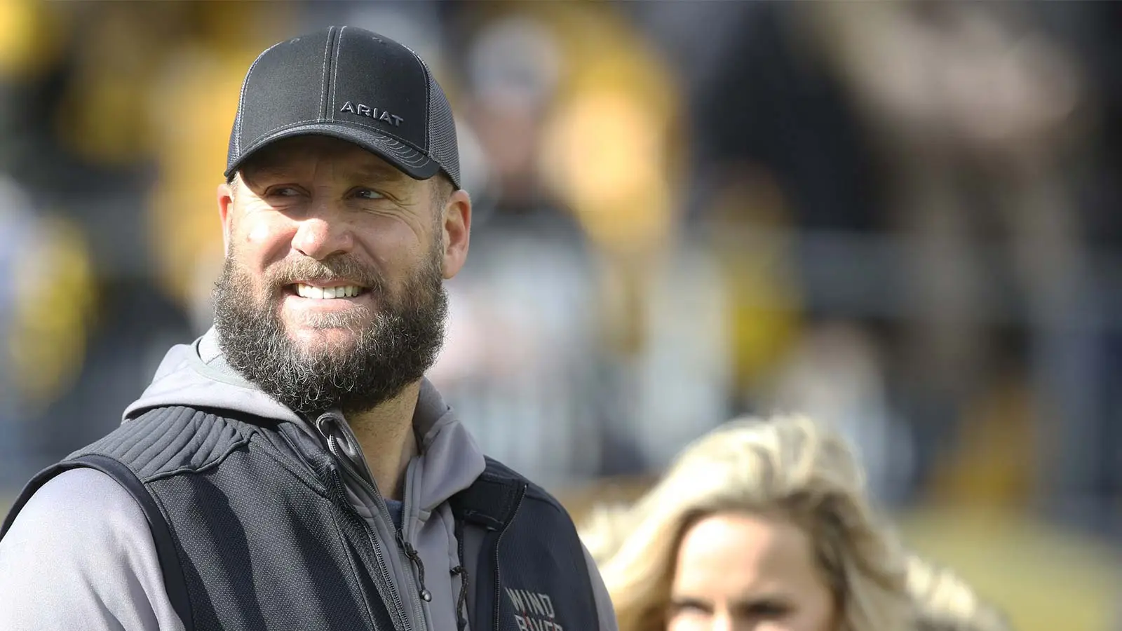 本·羅斯里斯伯格 (Ben Roethlisberger) 在邁克·湯姆林 (Mike Tomlin) 卸任後發表講話