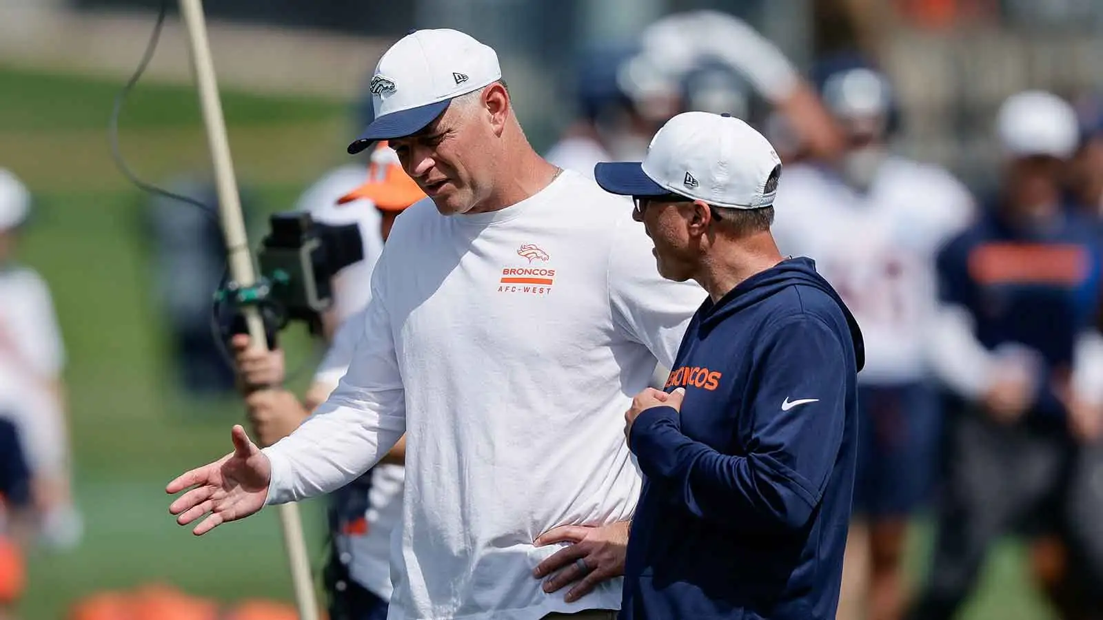 丹佛隊在亞冠失利後解雇了 OC Joe Lombardi