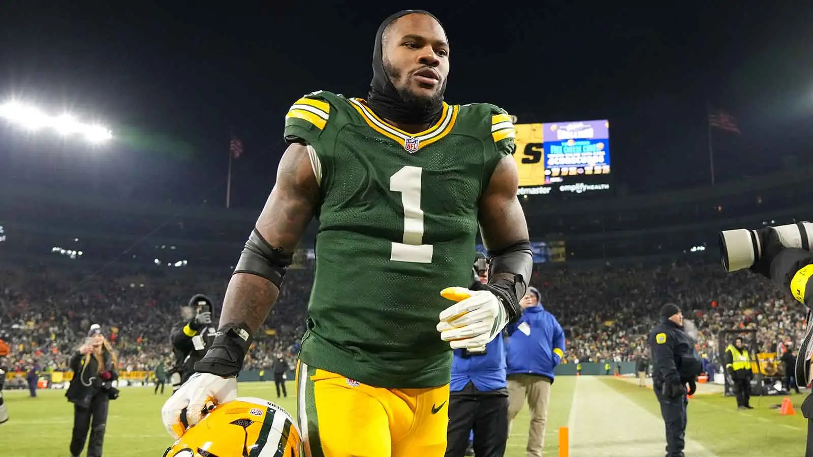 邁卡·帕森斯 (Micah Parsons) 為馬特·拉弗勒 (Matt LaFleur) 代言，未來前景不明朗