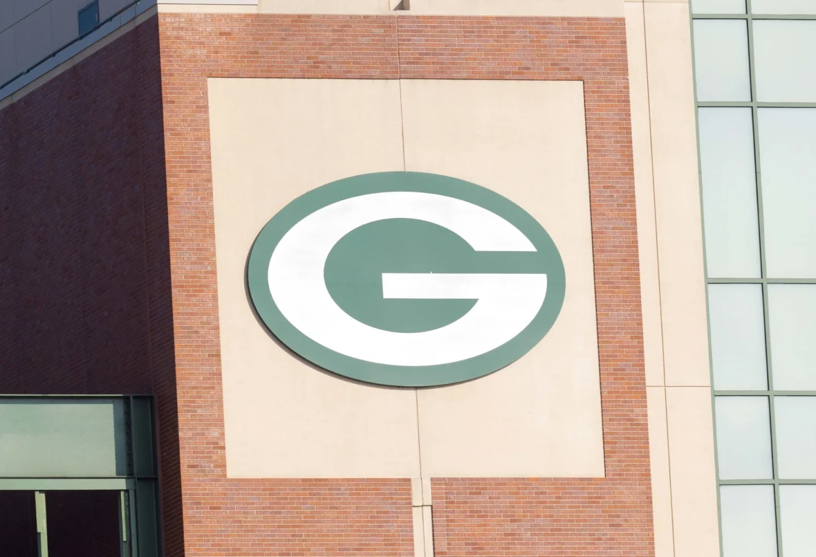 綠灣包裝工隊聘請前 NFL 主教練作為新協調員