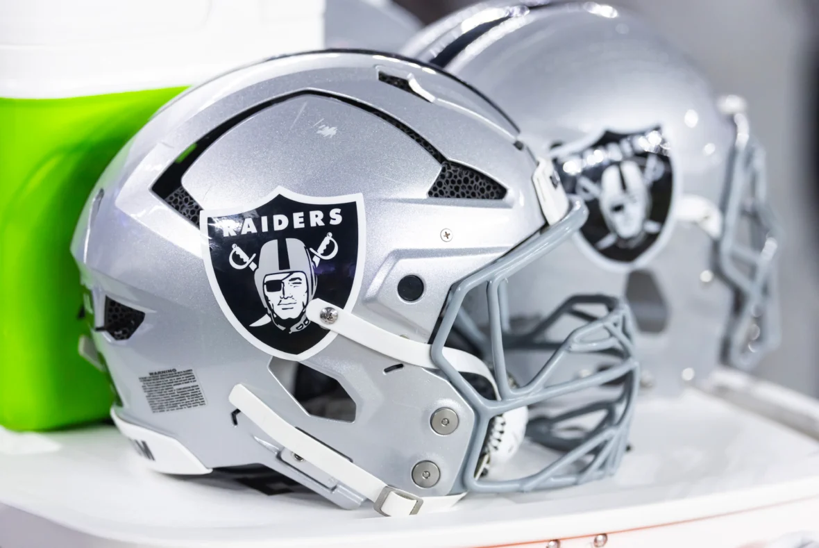 拉斯維加斯突襲者隊完成對前 NFL 四分衛/季后賽教練的第二次採訪