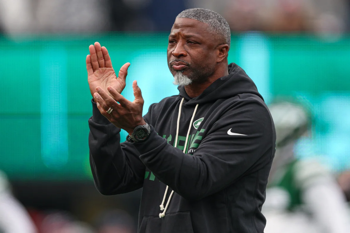 前 NFL 總經理向紐約噴氣機隊 HC 亞倫·格倫開槍