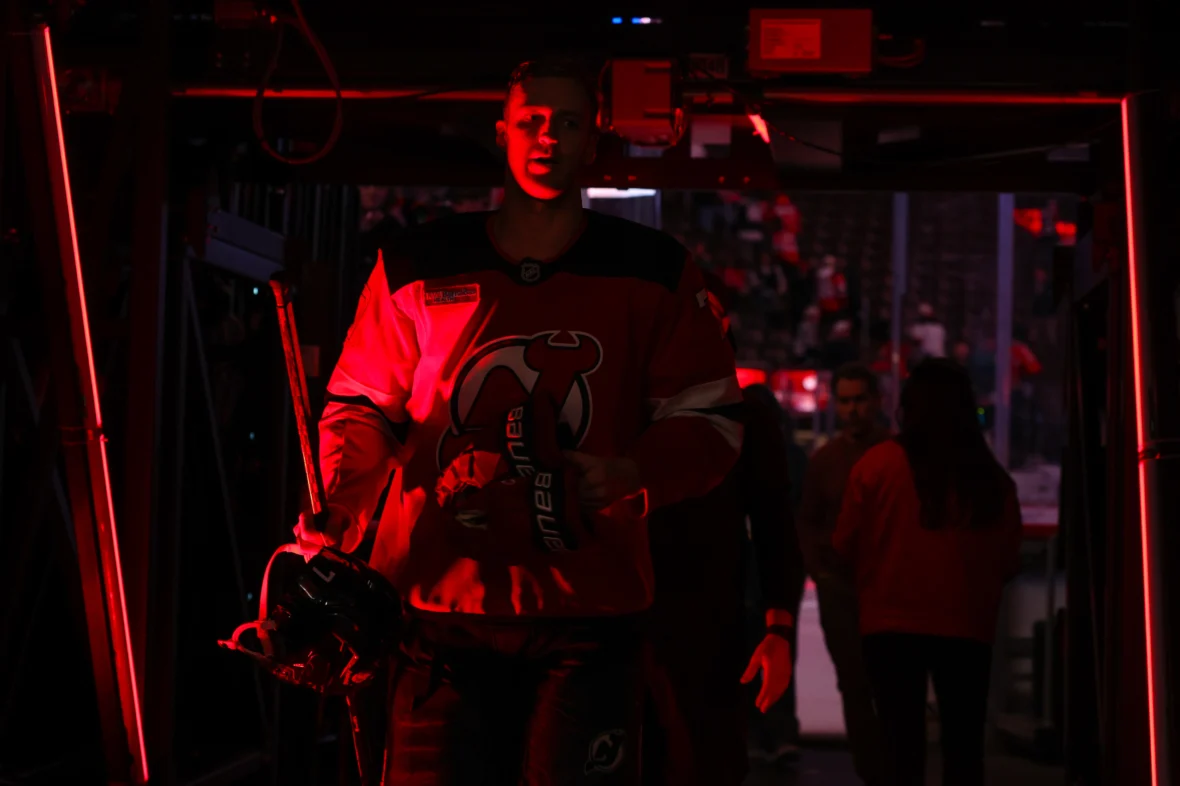 黑暗惡魔雲； NHL 交易傳聞；蟎蟲防治