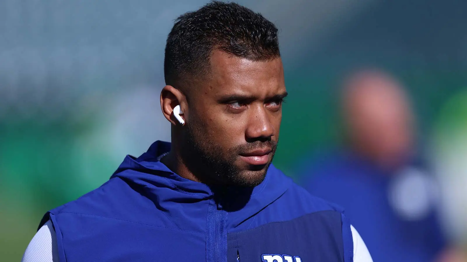 拉塞爾·威爾遜 (Russell Wilson) 表示對西雅圖的支持，山姆·達諾德 (Sam Darnold) 表示讚賞