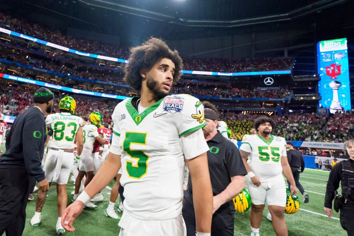 丹特·摩爾為何返回俄勒岡州並拒絕 2026 年 NFL 選秀的細節浮出水面