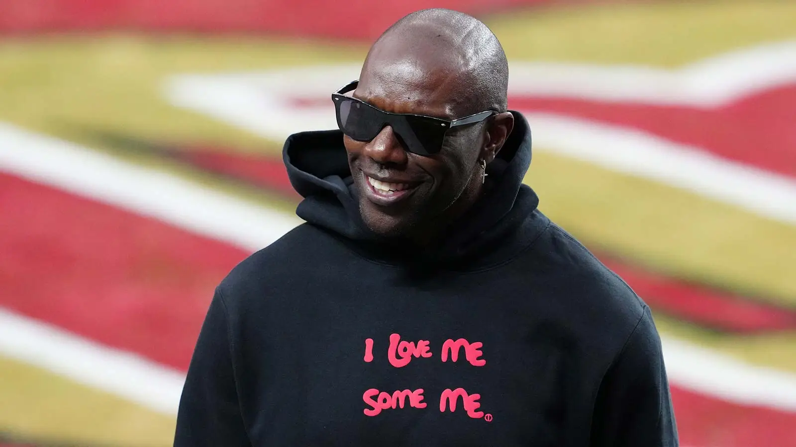 特雷爾·歐文斯 (Terrell Owens) 在宣布 2026 年入選職業橄欖球名人堂後備受矚目