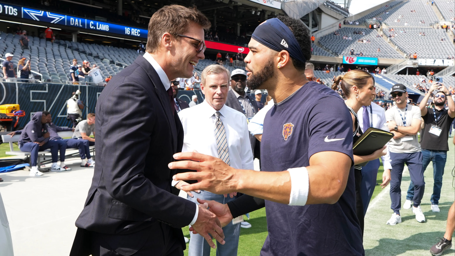 當 NFL 選秀會議的鏡頭出現時，凱萊布·威廉姆斯“受到湯姆·布雷迪演講的啟發”而感到敬畏