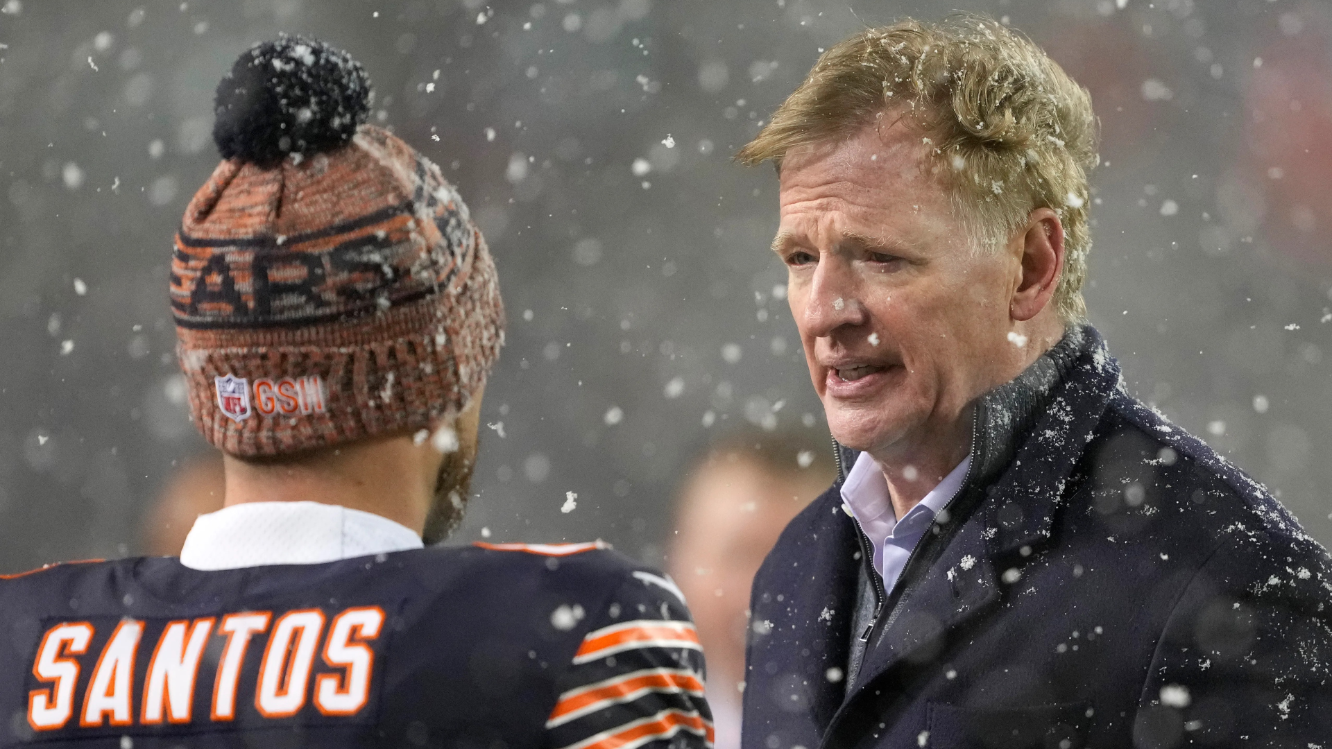 羅傑·古德爾 (Roger Goodell) 與 NFL 球隊官員一起進行秘密間諜之旅，以進行備受爭議的 50 億美元體育場搬遷