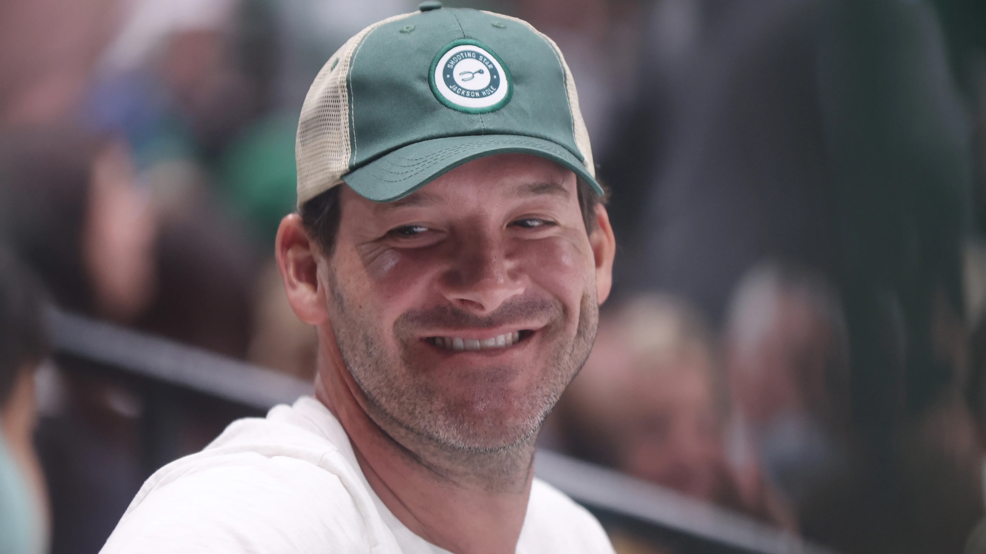 托尼·羅莫（Tony Romo）替補席上的呼聲越來越高，賈勒特·斯蒂德漢姆（Jarrett Stidham）的評論在愛國者隊對陣野馬隊的比賽中適得其反