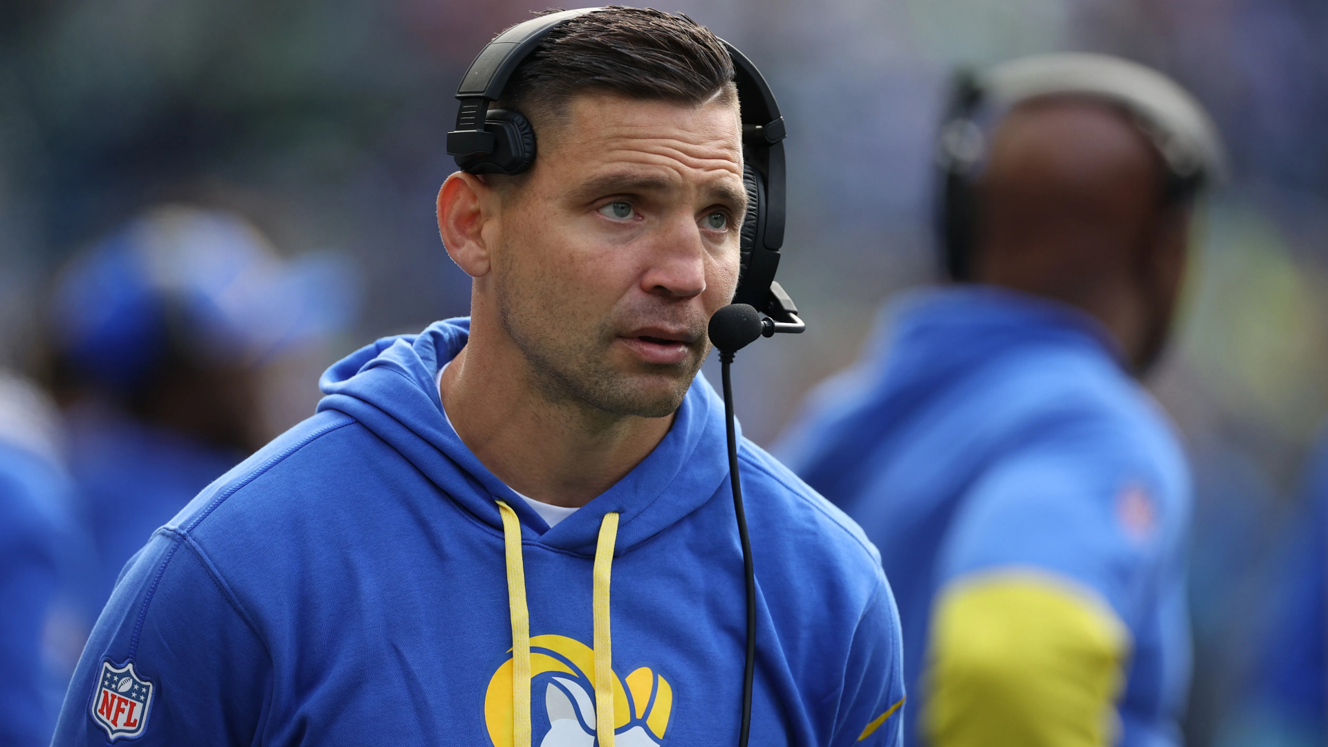 鋼人隊似乎準備突襲公羊隊，尋找 NFL 最聰明的防守頭腦，並讓肖恩·麥克維尋找答案