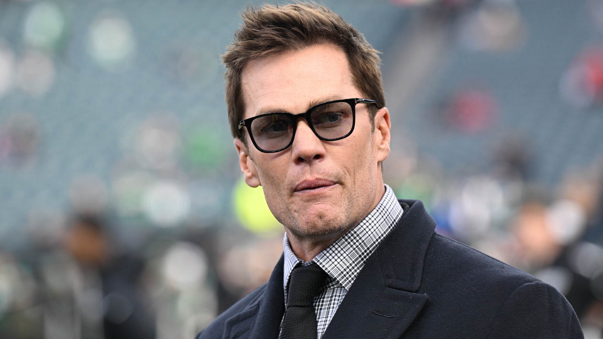 湯姆·布雷迪 (Tom Brady) 預計會在選秀中冷落費爾南多·門多薩 (Fernando Mendoza)，並以 2.6 億美元的價格交易 NFL MVP