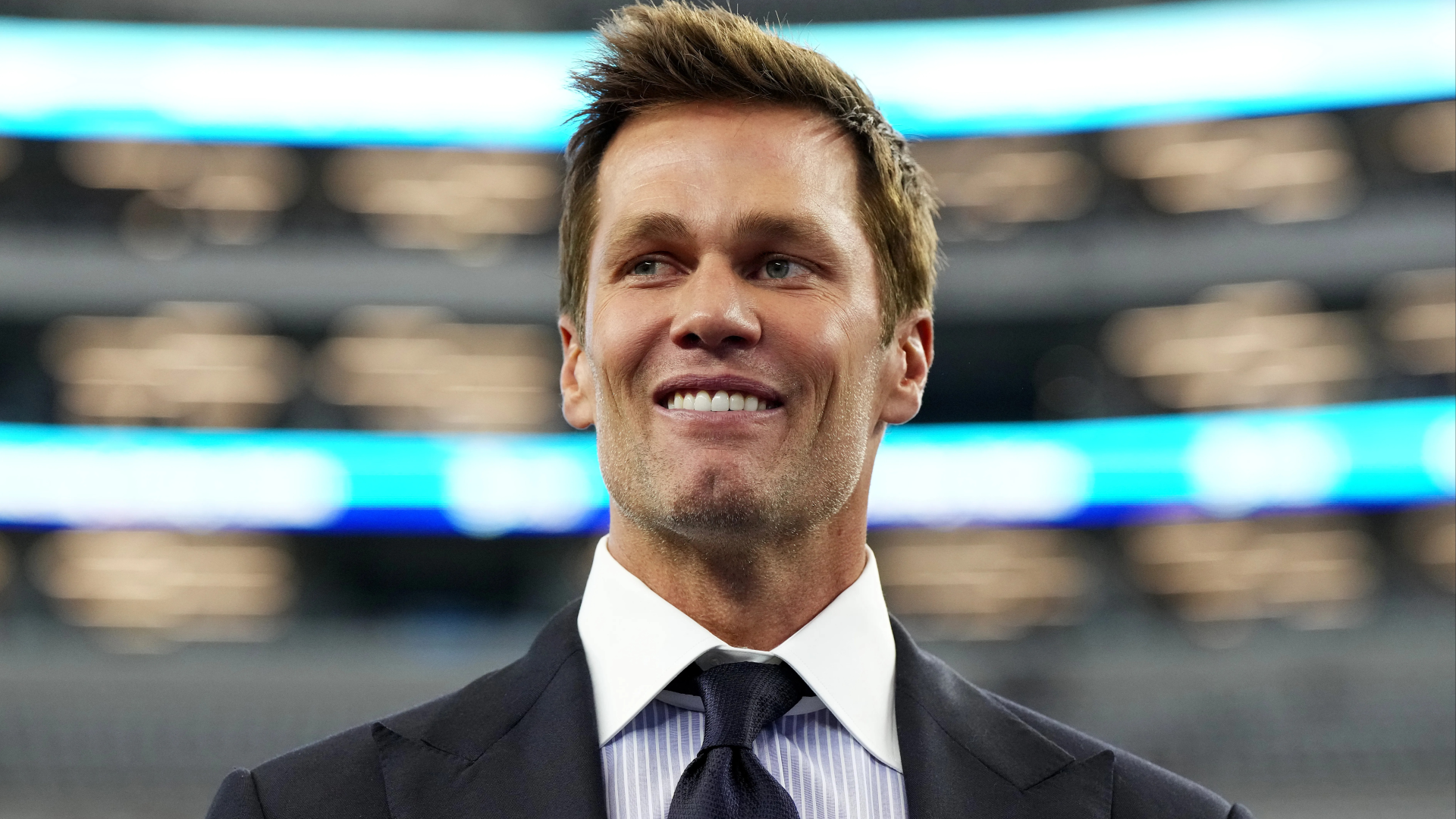 突襲者老闆炫耀價值 65 萬美元的手錶，湯姆·布雷迪 (Tom Brady) 呼籲海鷹隊與福克斯存在利益衝突