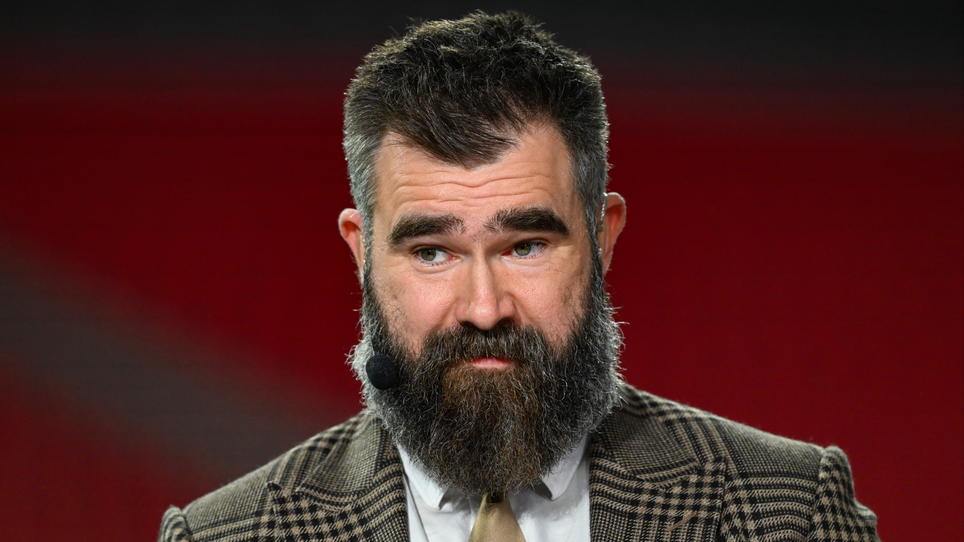 賈森·凱爾斯 ESPN 與 NFL 傳奇人物的交易結束，將“探索其他機會”