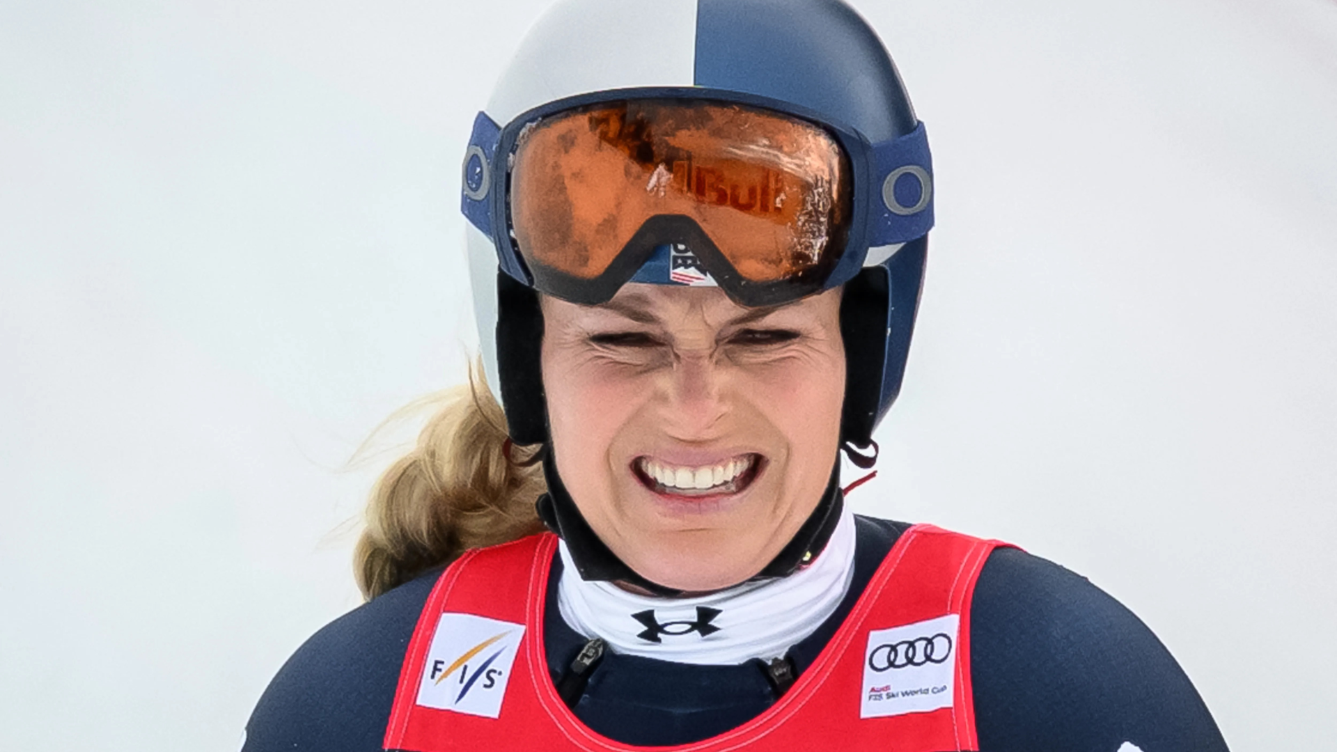 林賽·沃恩 (Lindsey Vonn) 在冬奧會前幾天發生墜機事故，被空運至醫院並取消比賽