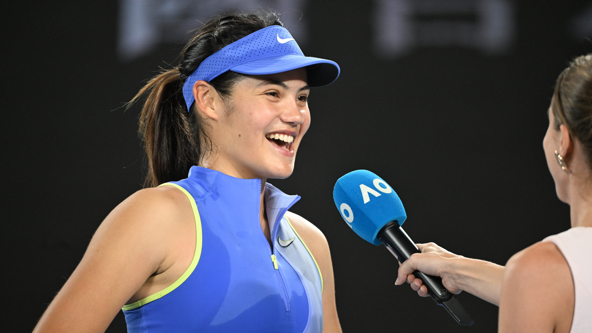 艾瑪·拉杜卡努 (Emma Raducanu) 為在澳網首輪獲勝期間給她起新暱稱的球迷提供免費門票