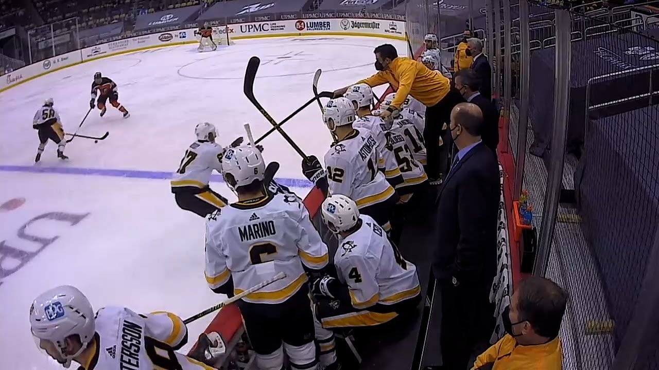 Sidney Crosby scores a goal immediately after grabbing a new stick from the bench
