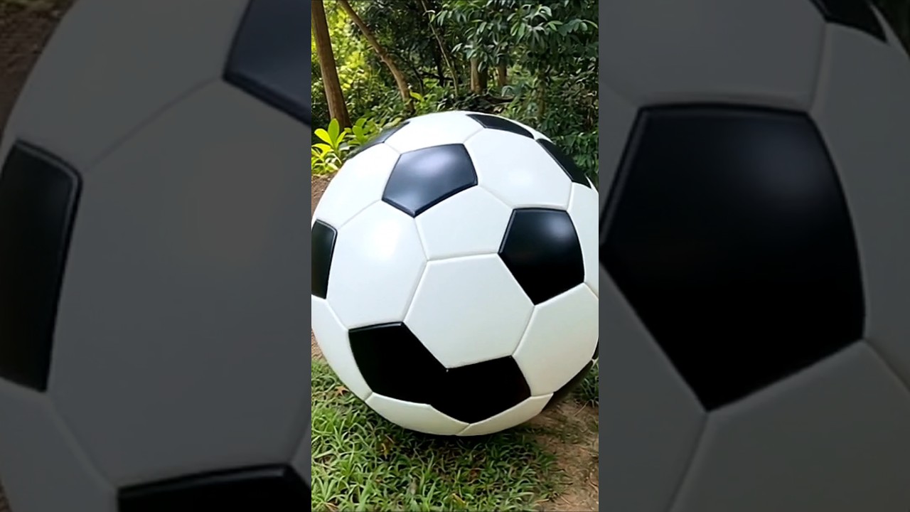 Chote Bhai Ne Football Khayi Aur Giant Ban Gaya! 😱⚽😂