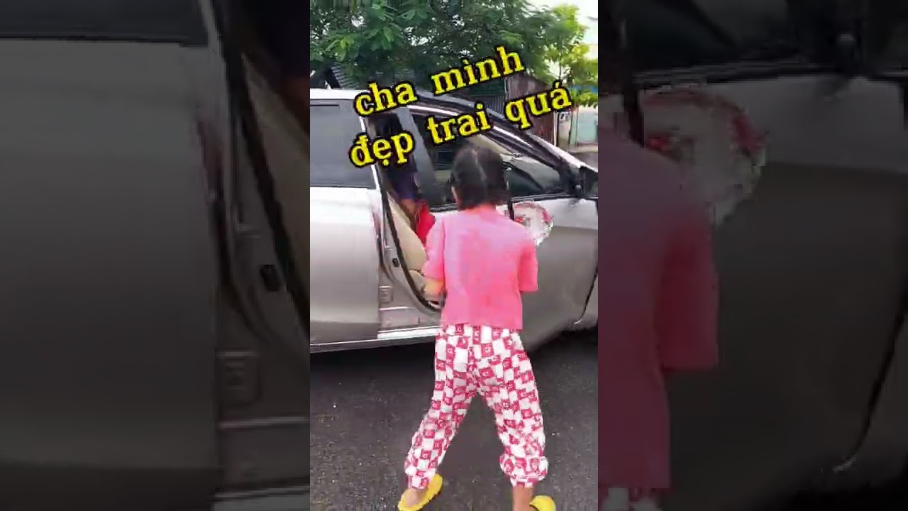 Thử thách đi mua đùi gà bằng cái dĩa/kỳ kỳ tv & Family #shorts-Thử thách cầm dĩa đi mua đùi gà cực lầy – Kỳ Kỳ TV & Family #shorts