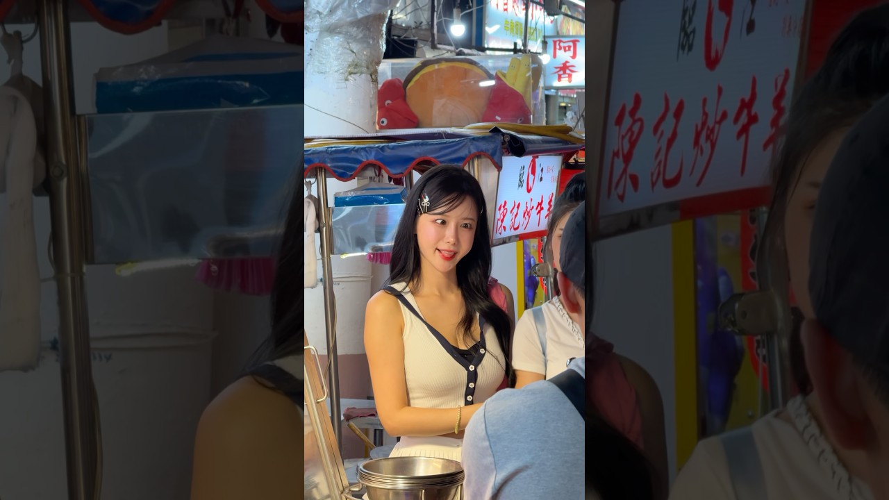 Lý Nhã Anh (Lee Ah-young) Đi Chơi Chợ Đêm Đài Loan Cực Đáng Yêu #이아영
