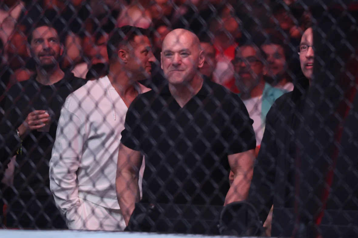 达纳·怀特（Dana White）从埃迪·赫恩（Eddie Hearn）那里窃取了祖法拳击名册的大名