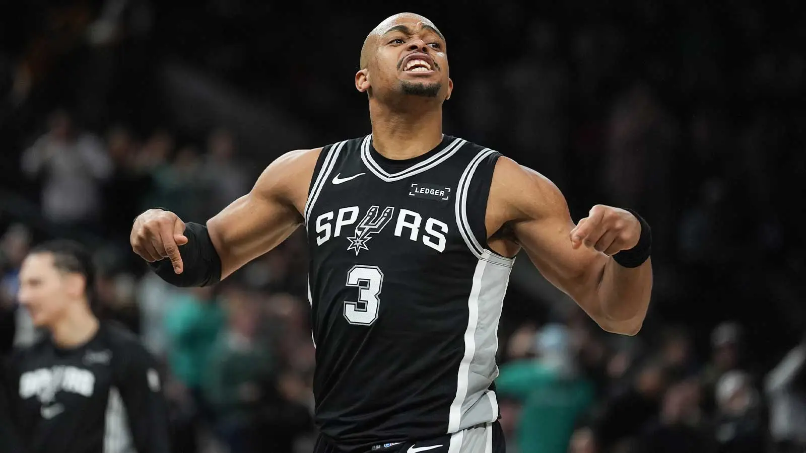 Keldon Johnson defends Stephen Cassel after push vs. Pistons