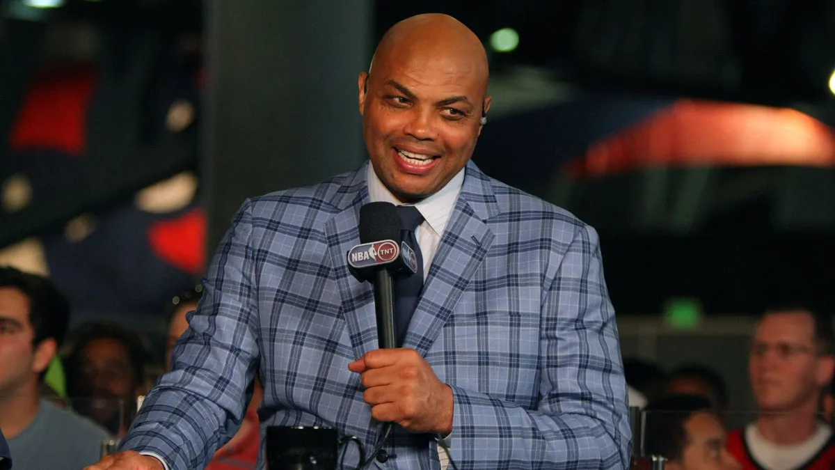 查尔斯·巴克利 (Charles Barkley) 批评 NBA 让球迷体验变得困难