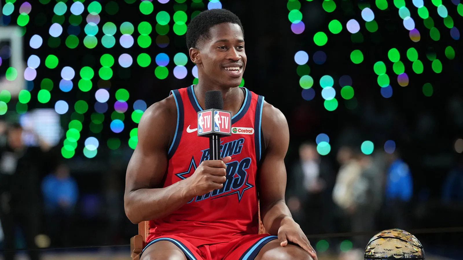 Fans celebrate VJ Edgecombe for Rising Stars MVP win