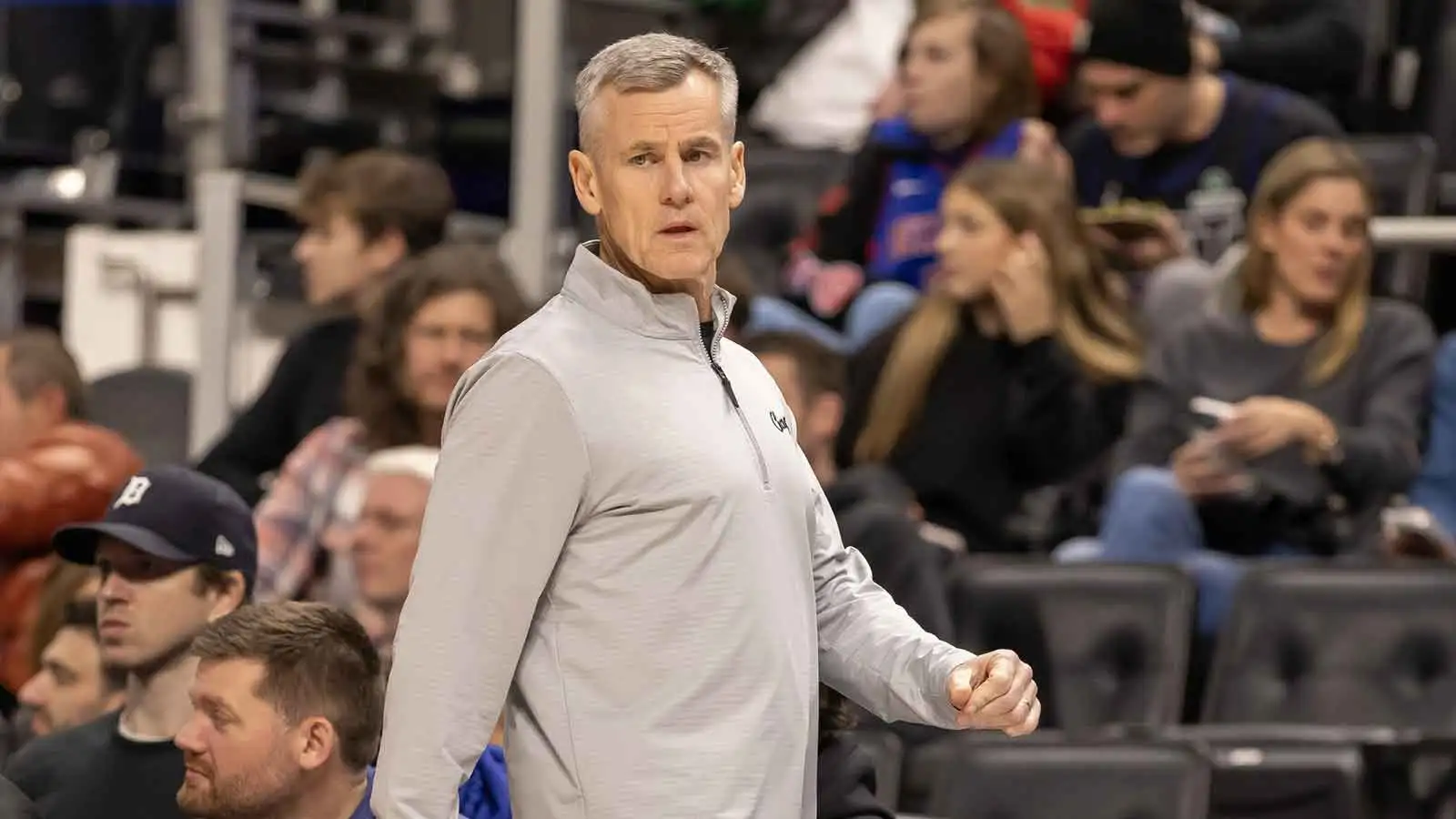 Rick Pitino sends message to Billy Donovan after his father dies