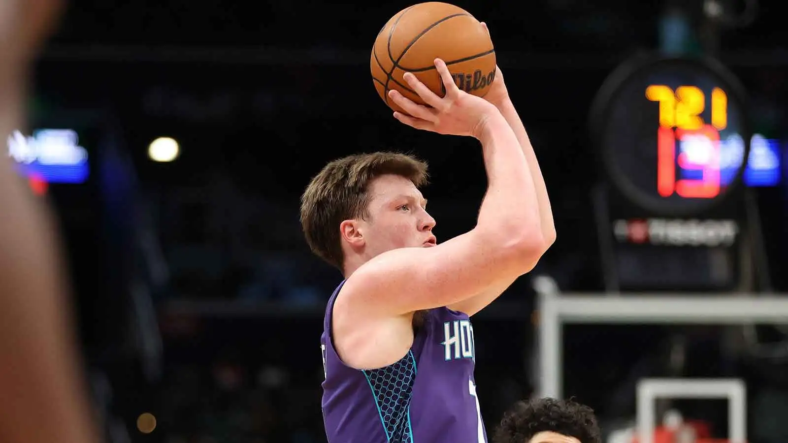 康·克努佩尔 (Kon Knueppel) 命中第 200 个三分球，创造 NBA 历史