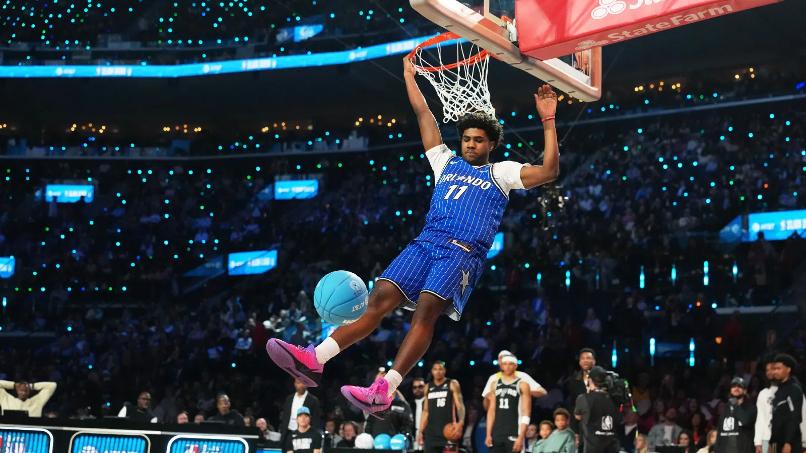 Jace Richardson shows what a dunk fail should have looked like