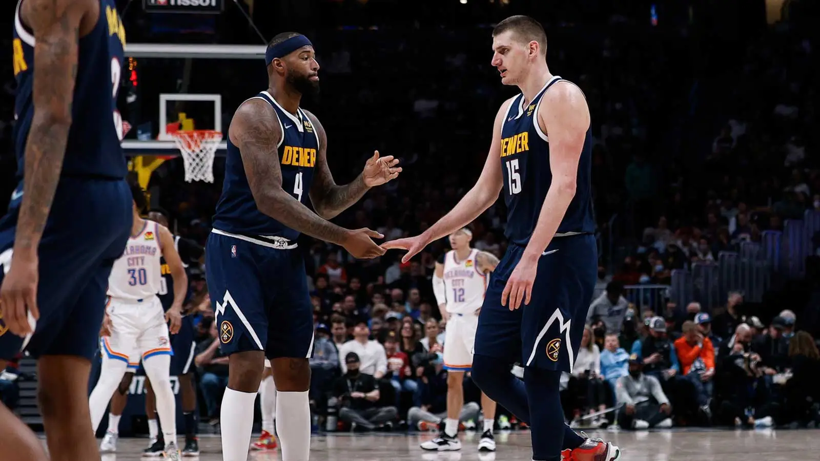 Nikola Jokic vs. DeMarcus Cousins ​​1-on-1? weight of boogie is