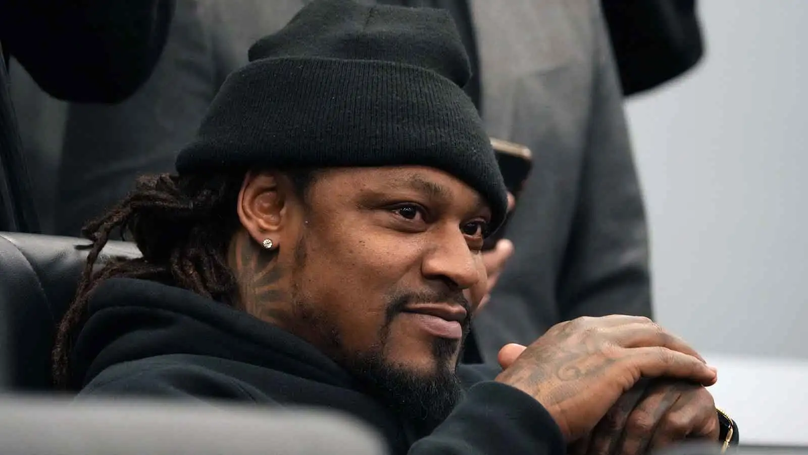 馬肖恩·林奇 (Marshawn Lynch) 對 SB 49 的 NSFW 真實感受直接針對卡羅爾