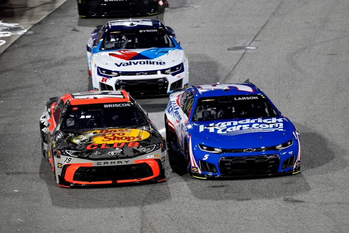 預測 16 名季后賽車手將在 Daytona 500 賽前追逐