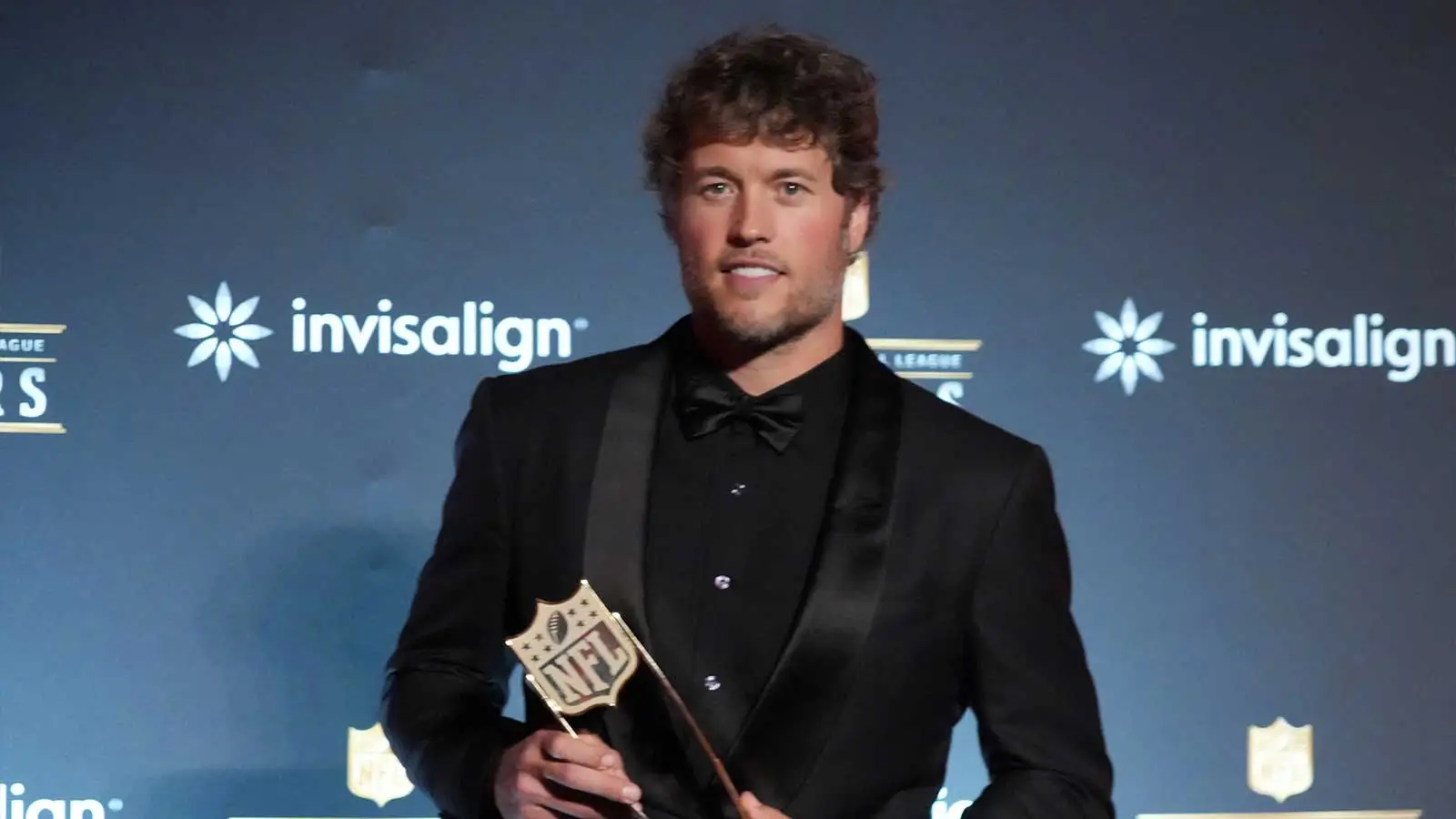 萊斯·斯尼德 (Les Snead) 在度假時觀看馬修·斯塔福德 (Matthew Stafford) 贏得 MVP 是一種氛圍