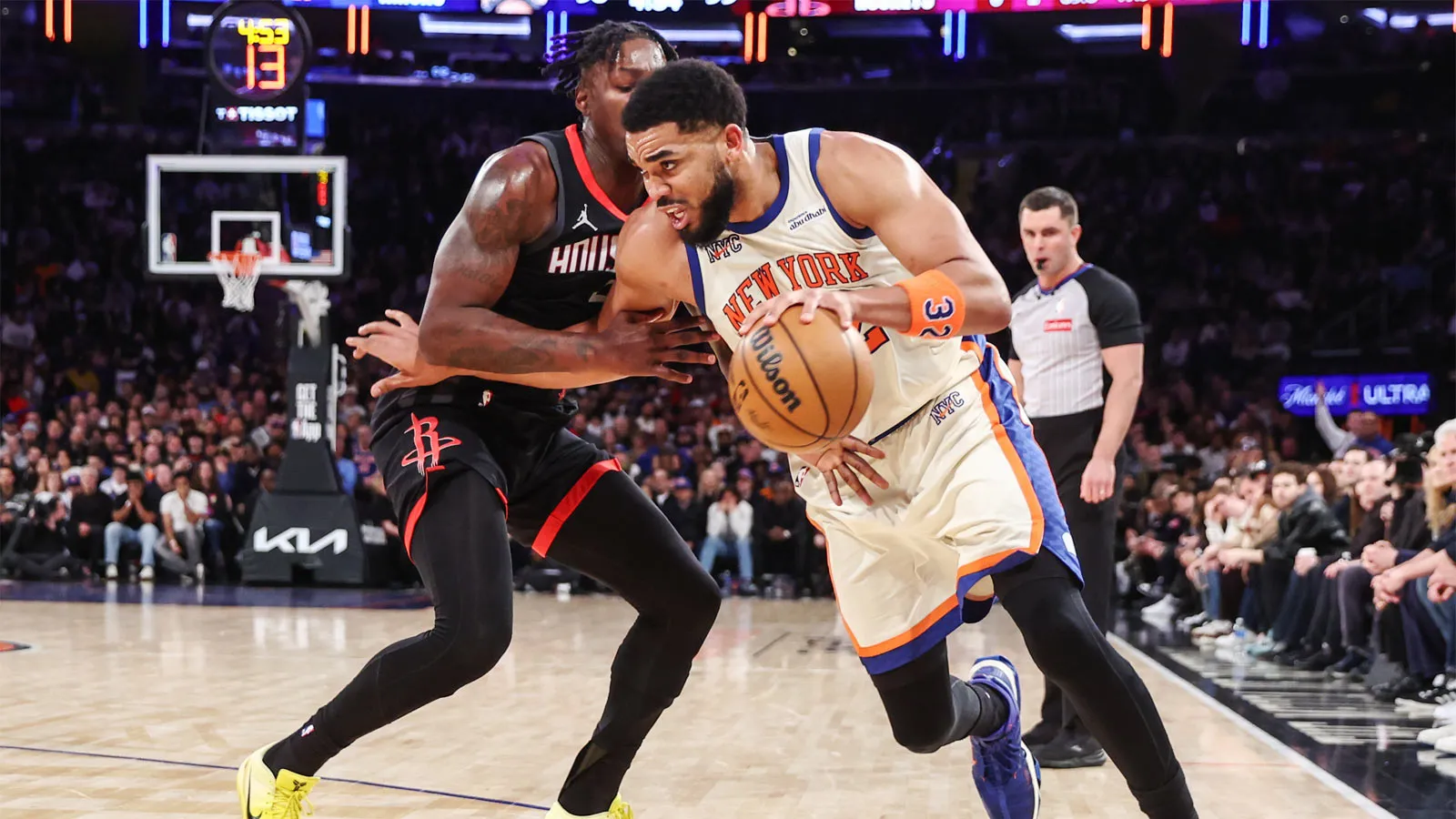 Shaq pushes Karl-Anthony Towns back and forth at high speed