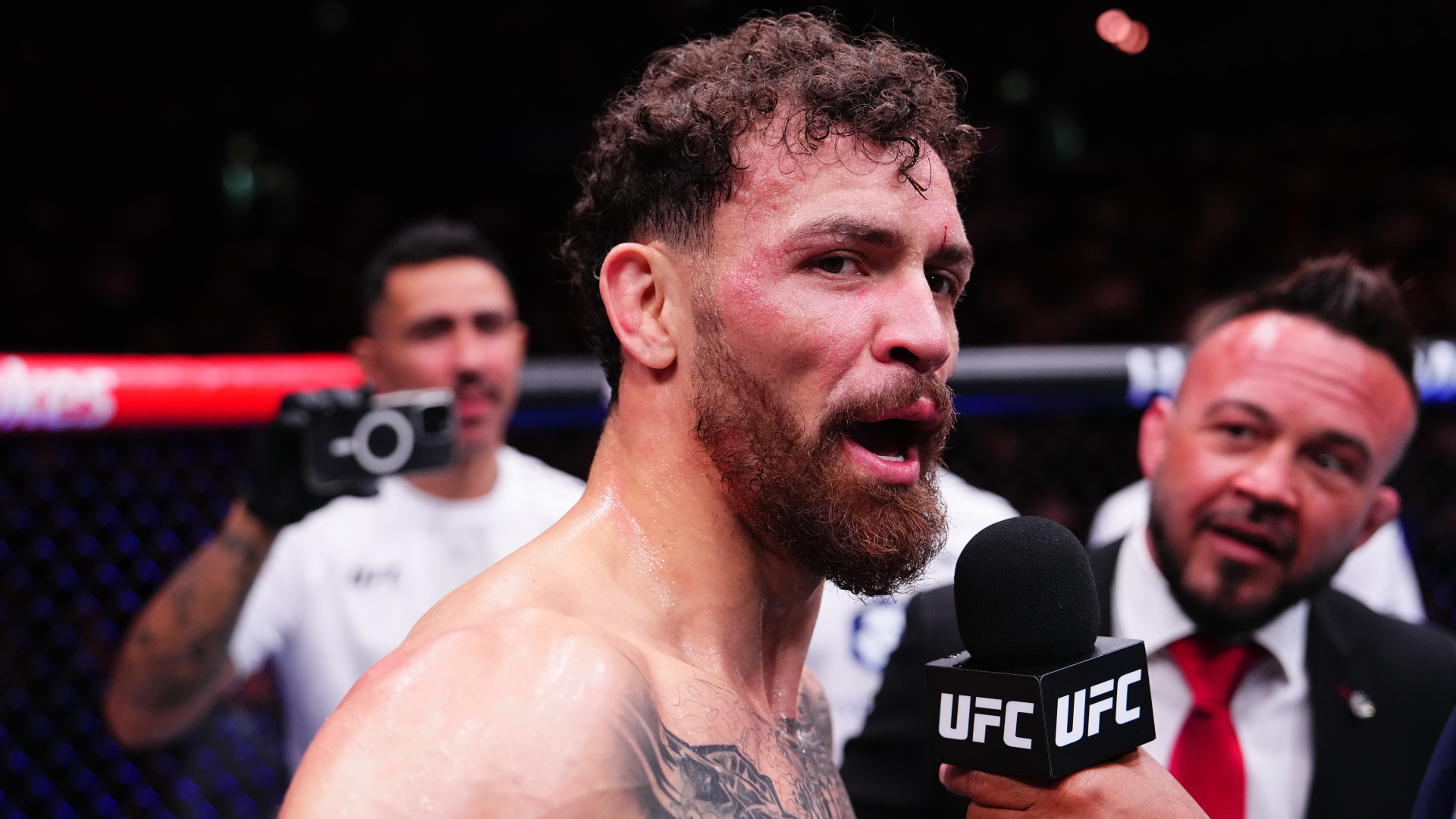 毛里西奧·魯菲 (Mauricio Ruffy) 在 UFC 325 中慘遭淘汰後，對康納·麥格雷戈 (Conor McGregor) 和帕迪·平布利特 (Paddy Pimblett) 表示讚賞