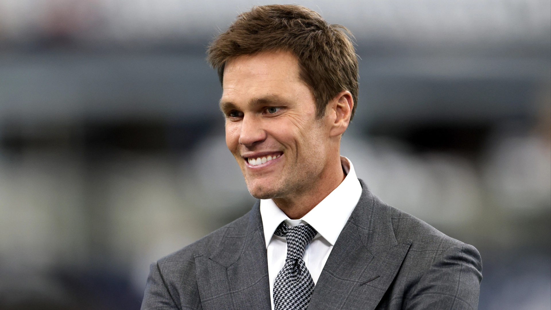 湯姆·布雷迪 (Tom Brady) 表示，“愛國者隊回來了”，他對出人意料的超級碗 LX 攤牌抱有很大的野心
