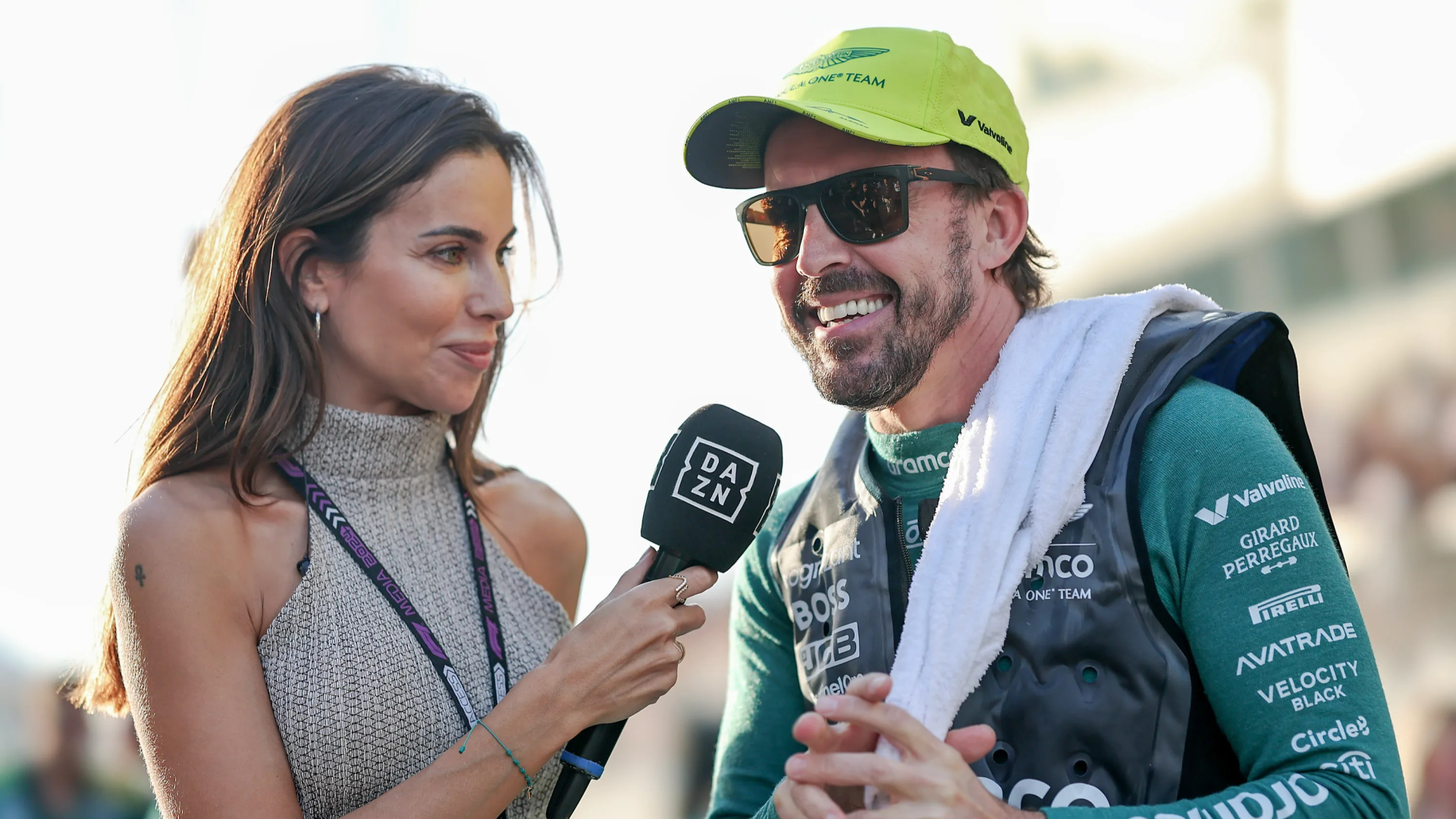 費爾南多·阿隆索將與 F1 主持人迎來第一個孩子，這位主持人與冠軍聯賽冠軍馬克斯·維斯塔潘有孩子