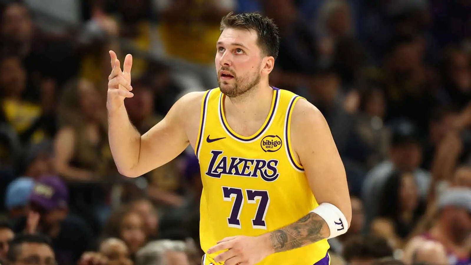 Luka Doncic delivers surprise birthday present at Warriors matchup