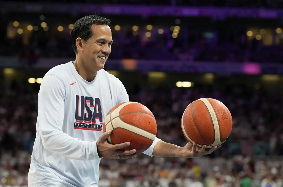 埃里克·斯波尔斯特拉 (Erik Spoelstra) 对凯文·杜兰特 (Kevin Durant) 参加 2028 年奥运会的渴望做出了“美好”的反应