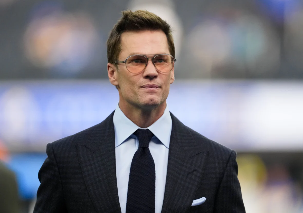 狂野的 WWE 谣言让汤姆·布雷迪 (Tom Brady) 出现在摔跤狂热大赛 42 上