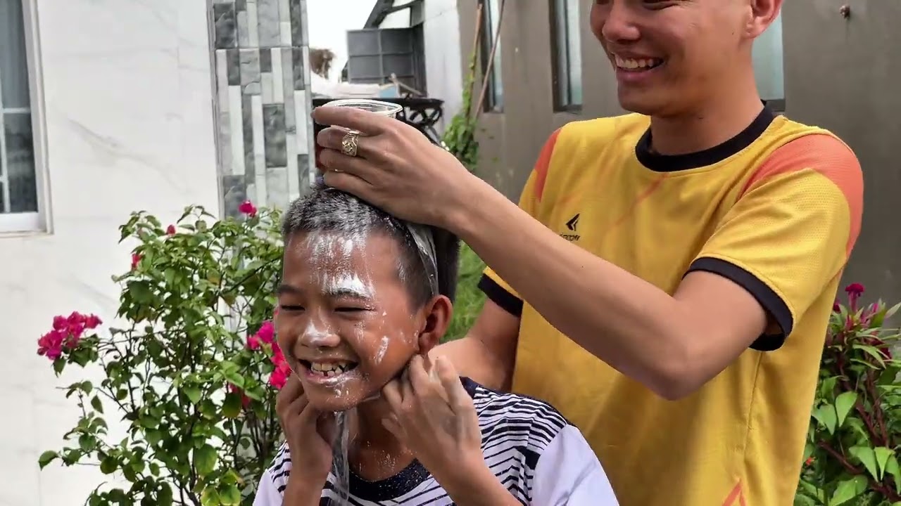 ĐỨC NINH TV – ĐÁ GÀ CÂN BỘT VÀ NHỮNG HÌNH PHẠT BÁ ĐẠO!!!!!-Đức Ninh TV: Đá Gà Cân Bột & Những Hình Phạt Bá Đạo Nhất