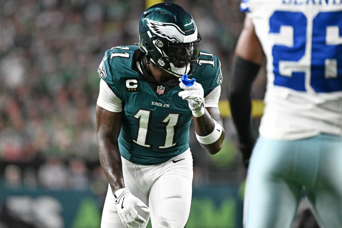 NFL Insider 发布了关于 AJ Brown 和爱国者队交易传闻的重大更新