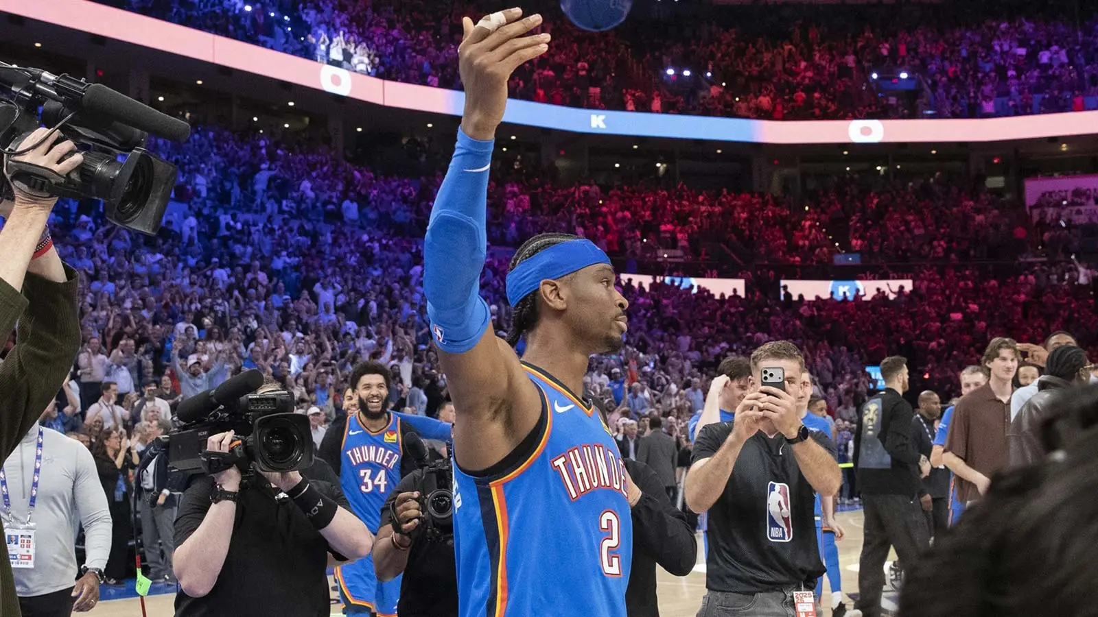 How Shai Gilgeous-Alexander made NBA history in more ways than one vs. the Nuggets