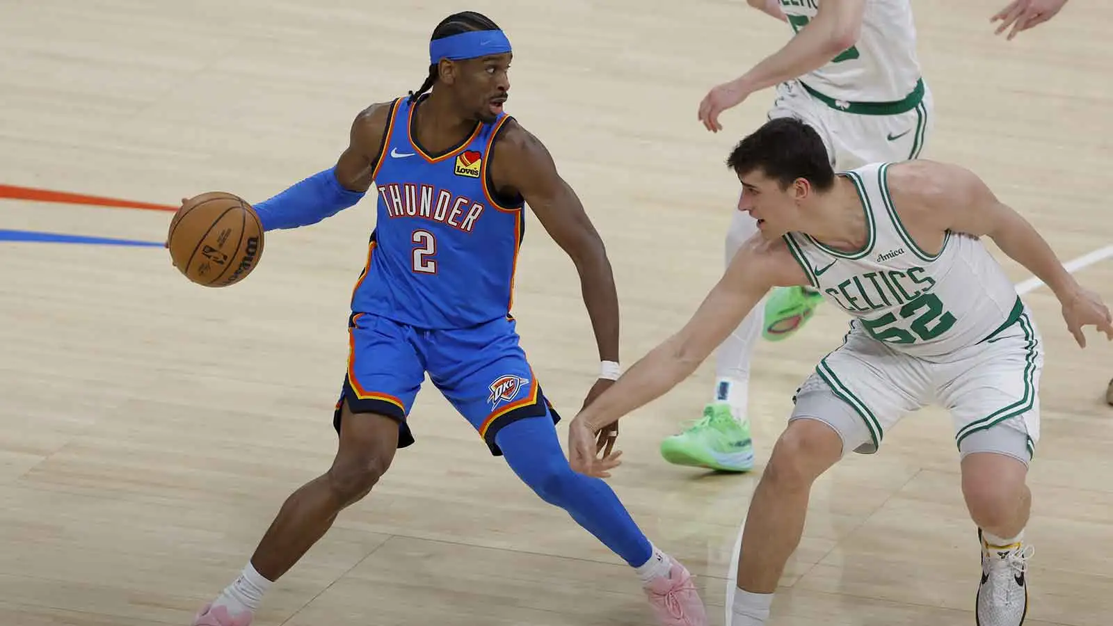 NBA fans criticize ref for game-costing ‘cheating’ foul vs. Thunder