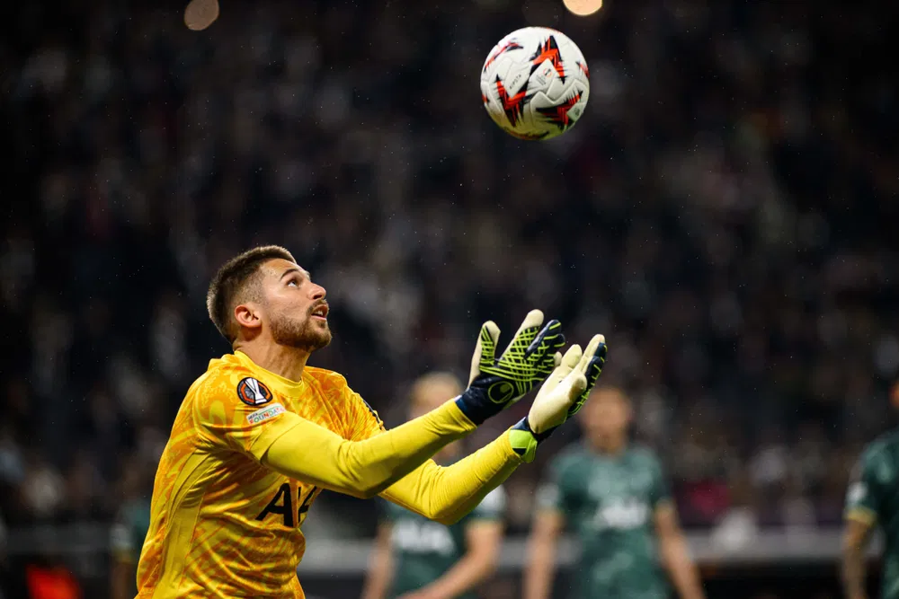 Guglielmo Vicario: Tottenham goalkeeper ready for surgery on Monday, season could be over