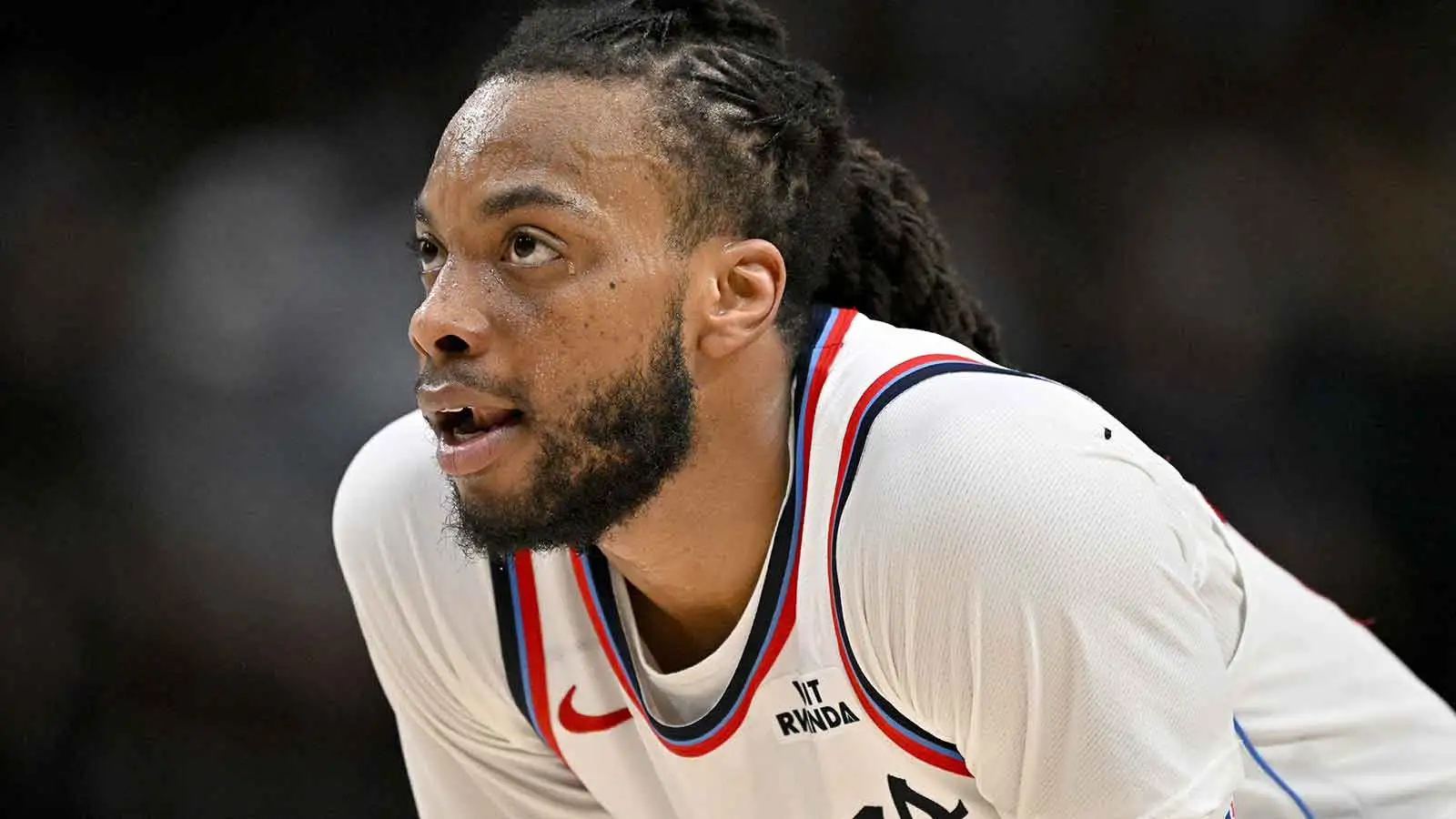 达柳斯·加兰 (Darius Garland) 在对阵小牛队的比赛中拿下 41 分，创造洛杉矶历史