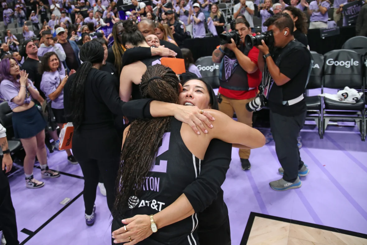 Valkyries 在 2026 年 WNBA 赛季前推出全新紫色球衣