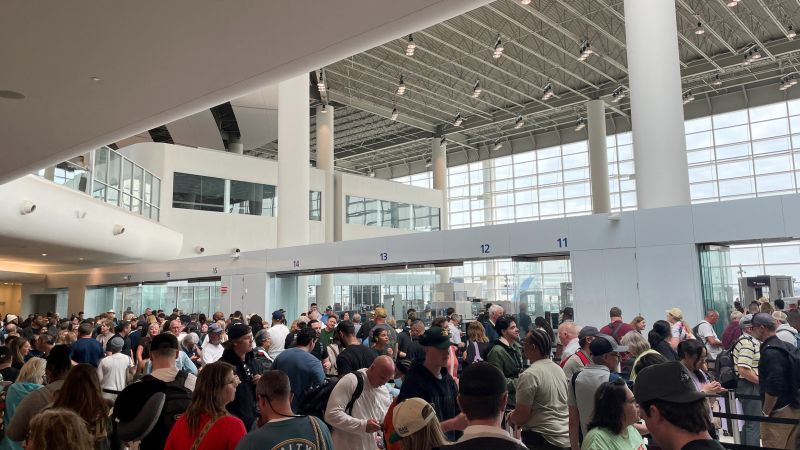 國土安全部持續關閉，TSA人手短缺致機場大誤點